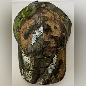 Vineyard Vines Mossy Oak Camouflage Performance Hat NWT